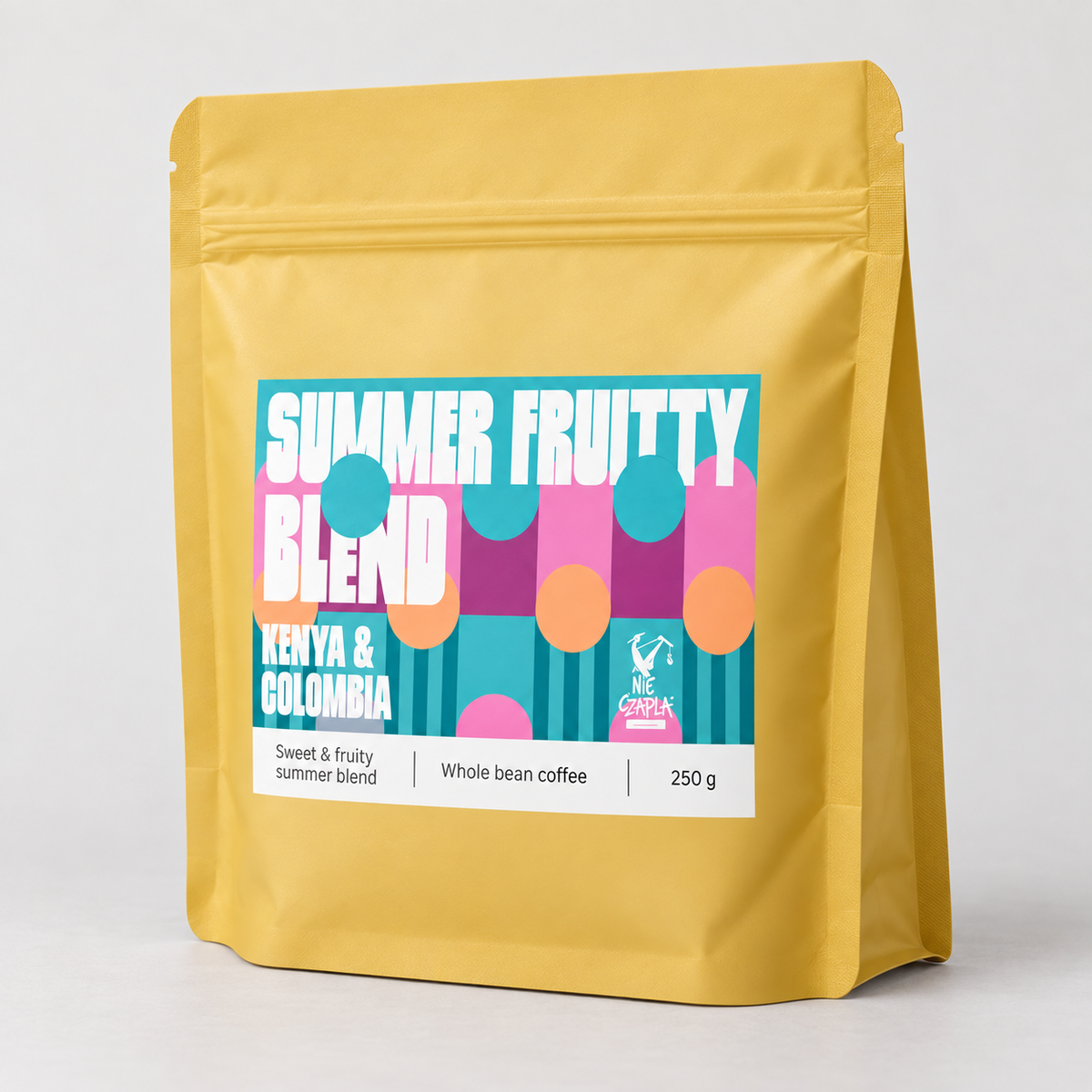 SUMMER FRUITTY BLEND – angled packaging with English label